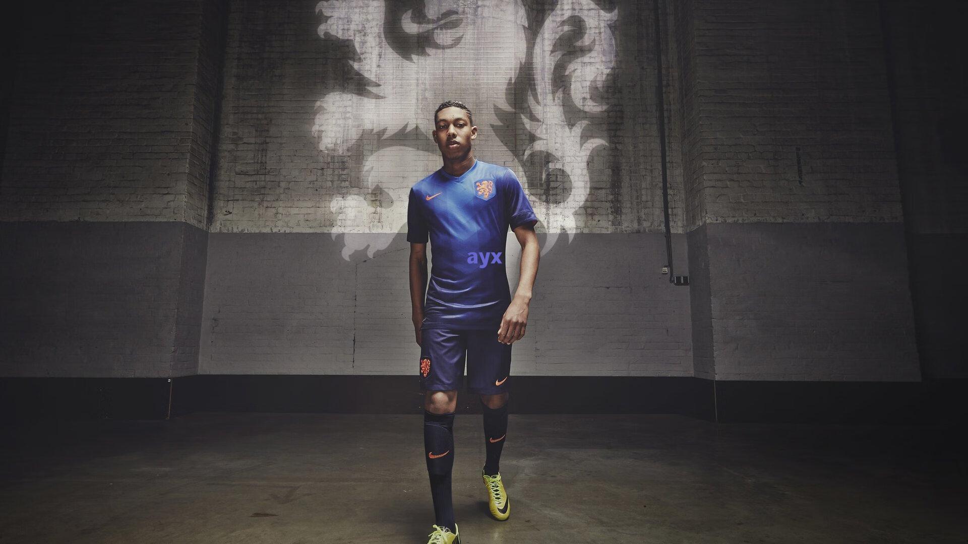 爱游戏官网_空中大灌篮2引爆全球期待！詹姆斯领衔主演，传奇乔丹或惊喜回归续集